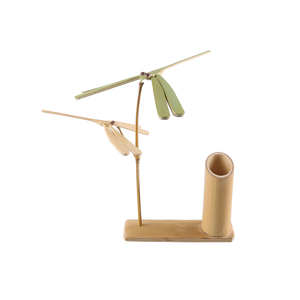 Nat&uuml;rliche Bambus-Libellen-Desktop-Dekoration mit kleinem Stifthalter